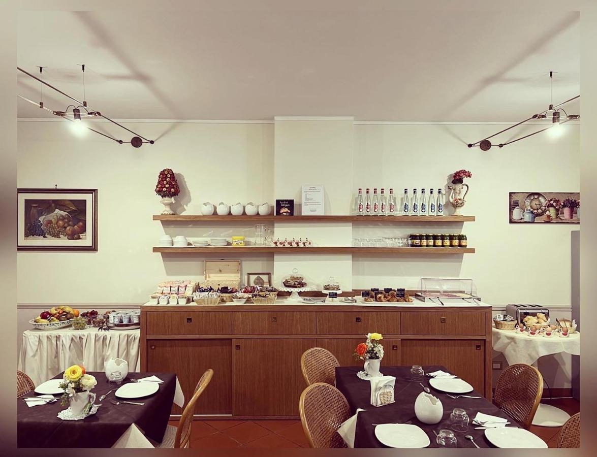 B&B Corte Delle Rose 카스티리오네델레스티비에레 외부 사진