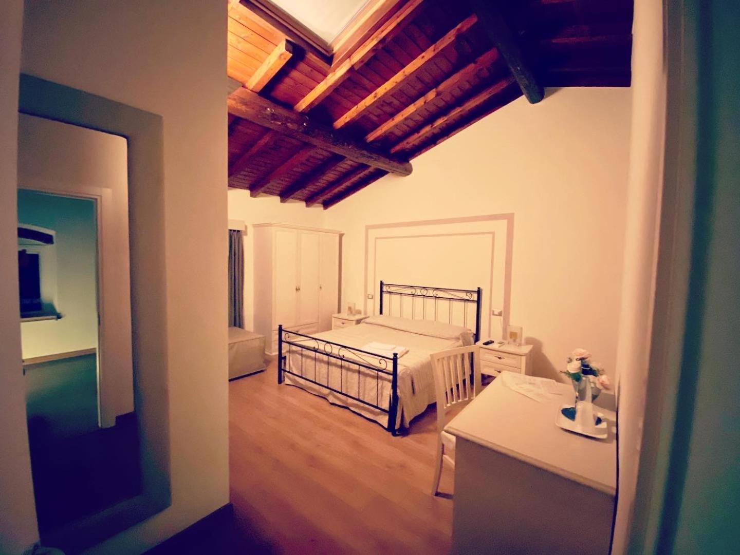 B&B Corte Delle Rose 카스티리오네델레스티비에레 외부 사진