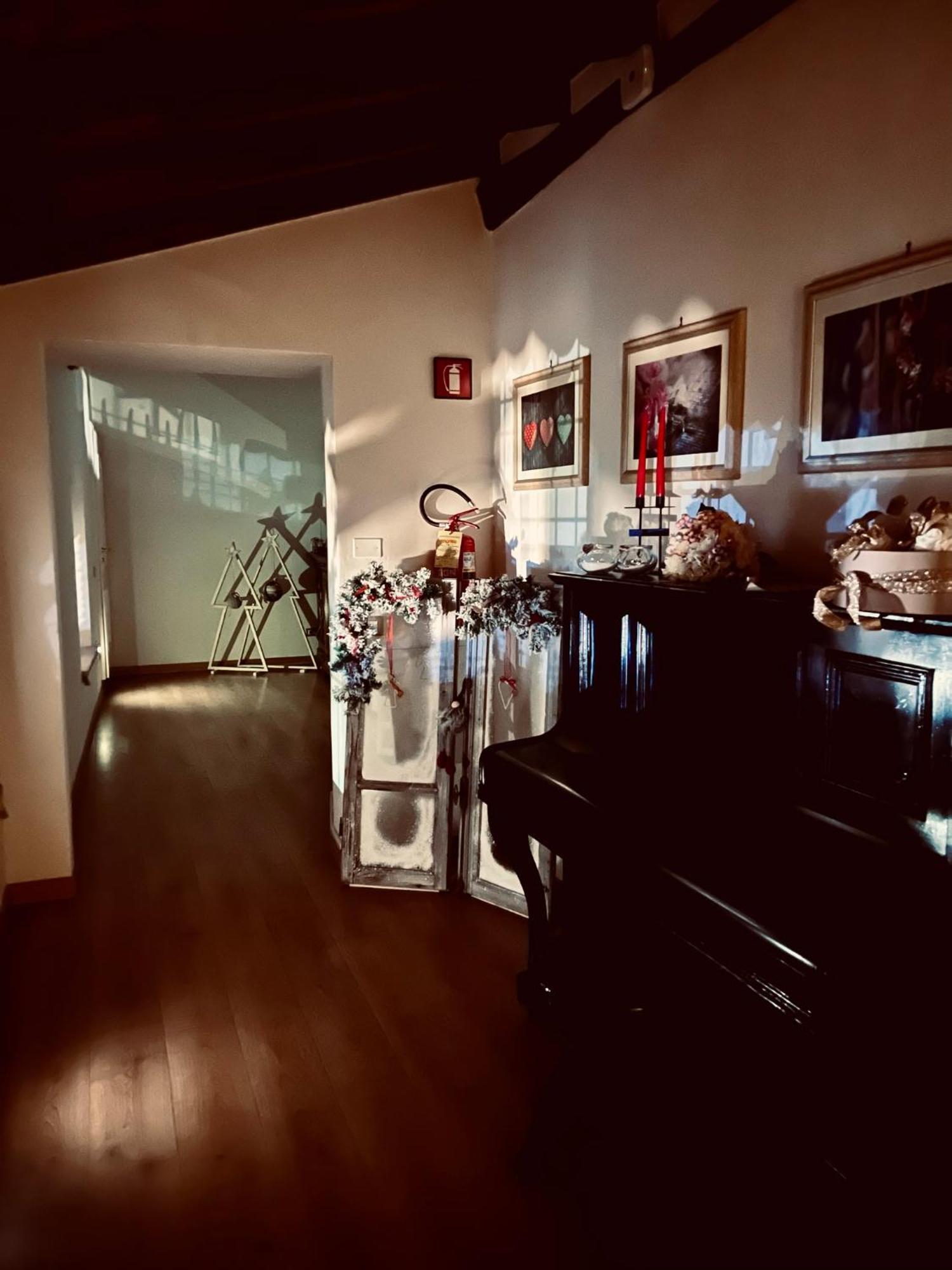 B&B Corte Delle Rose 카스티리오네델레스티비에레 외부 사진