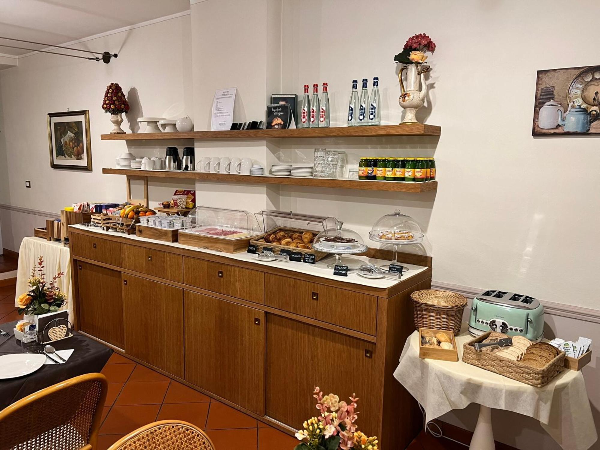 B&B Corte Delle Rose 카스티리오네델레스티비에레 외부 사진