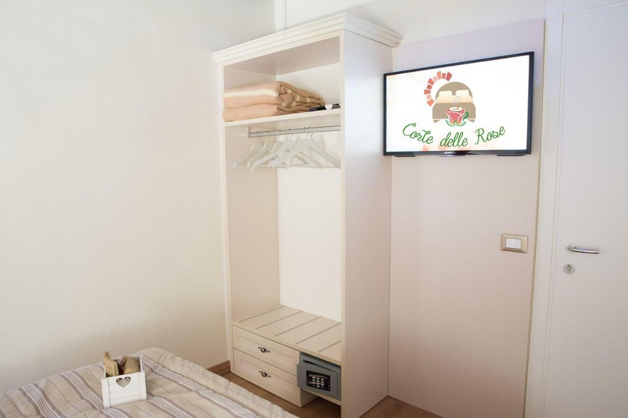 B&B Corte Delle Rose 카스티리오네델레스티비에레 외부 사진